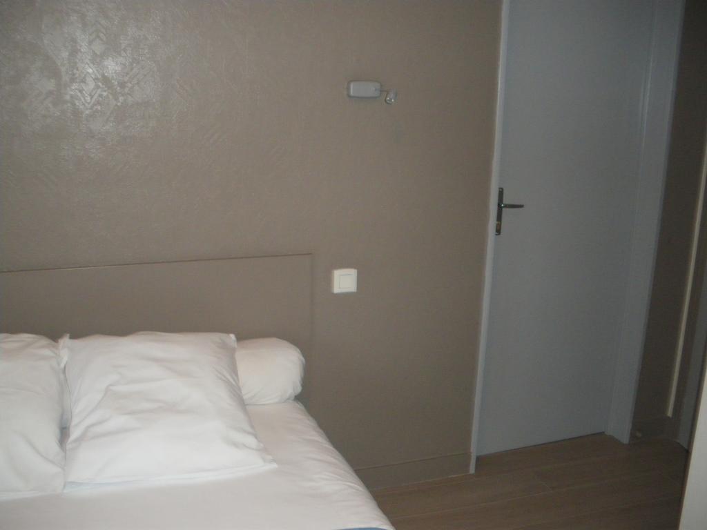 Hotel Du Port Concarneau Kültér fotó